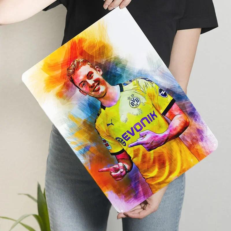 

Юлиан Брандт Постер Футболист Металлические Таблички Предметы Домашнего Декора Индивидуальная Жестяная Табличка для Настенного Художественного Декора Кофейный Бар Ретро 7.9x11.8In(20x30cm)