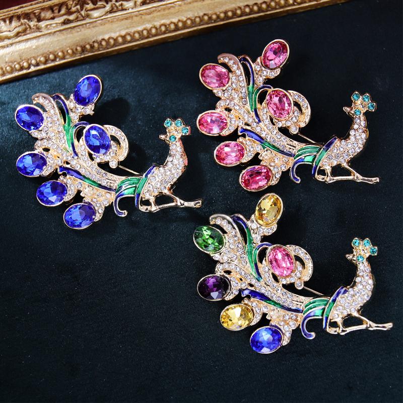 Fashion Rhinestone Colored Peacock Brooches For Women Clothing Coat Jewelry Accessries Gifts