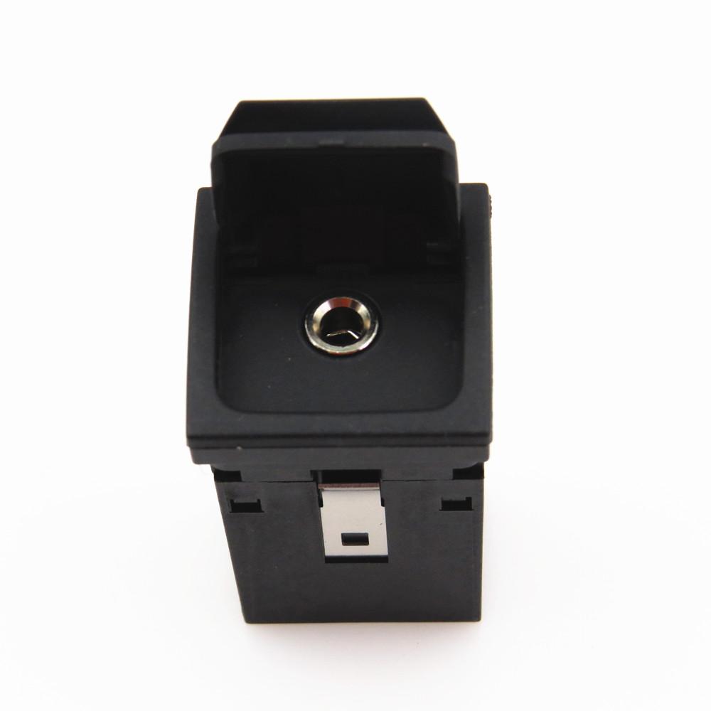 FHAWKEYEQ Car AUX Switch Socket Connector Adapter For RCD 510 RCD 310 VW Golf MK6 Jetta MK5 Scirocco 5KD 035 724 A 5KD 035