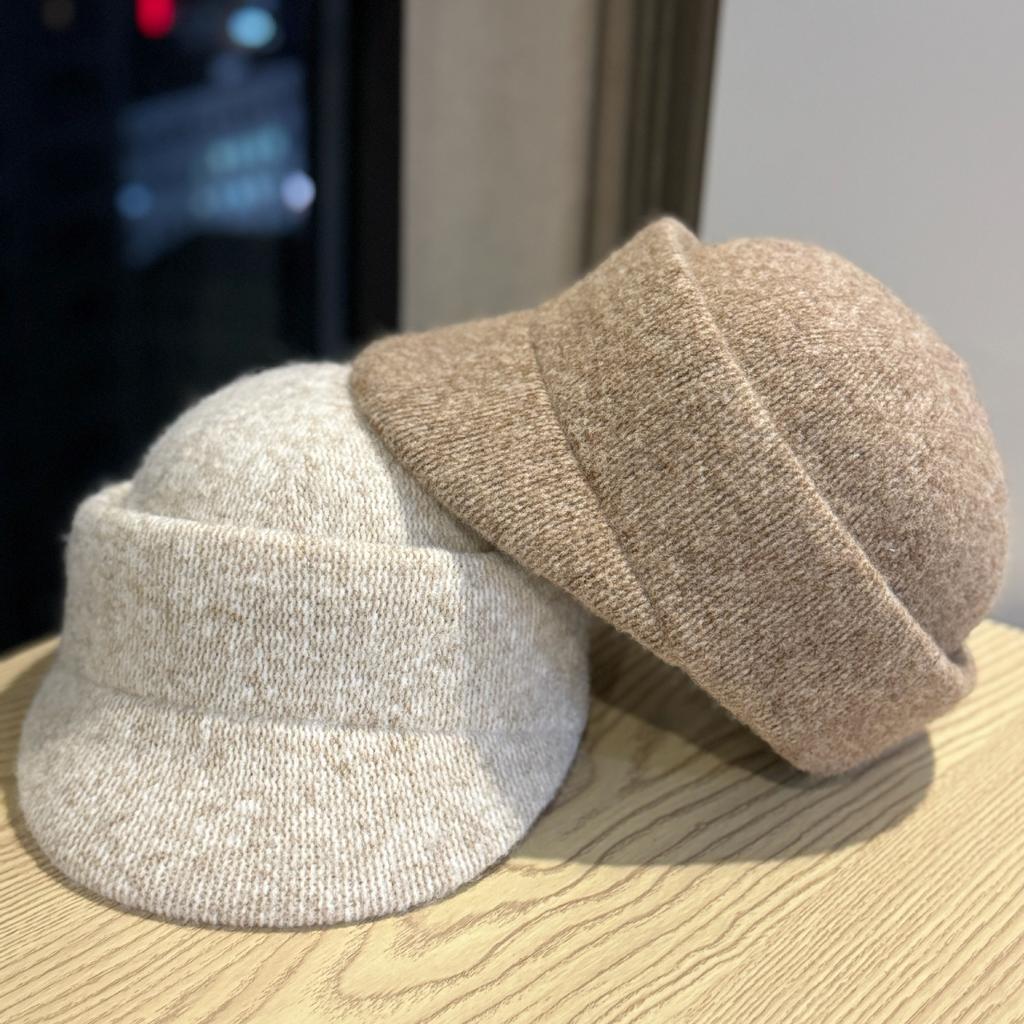 Ladies Elegant and Breathable New Autumn and Winter Temperament Versatile Short Brim Peaked Hat Warm Knitted Hat Trend
