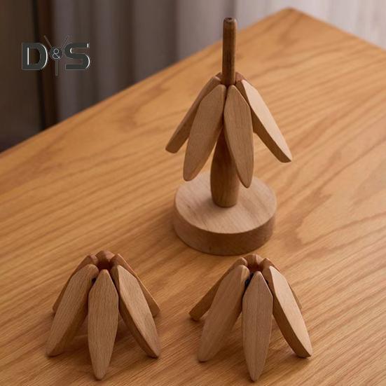 Wooden Trivets for Hot Dishes Tree Shape Trivet Set Special Texture Coaster Hot Pot Holder 4 Triangular Mats + 1 Stand Multifunctional Kitchen Table