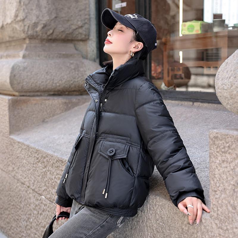 Daunenkleidung Damen kurze Modelle neue Winter locker verdickt Brotkleidung sieht dünn und trendy aus