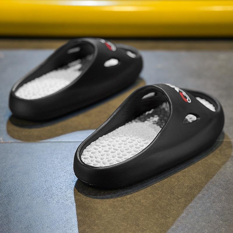 

Летние мужские новые наружные тапочки модные домашние модные толстые мягкие тапочки корейской версии мужские банные сандалии 40 чёрный