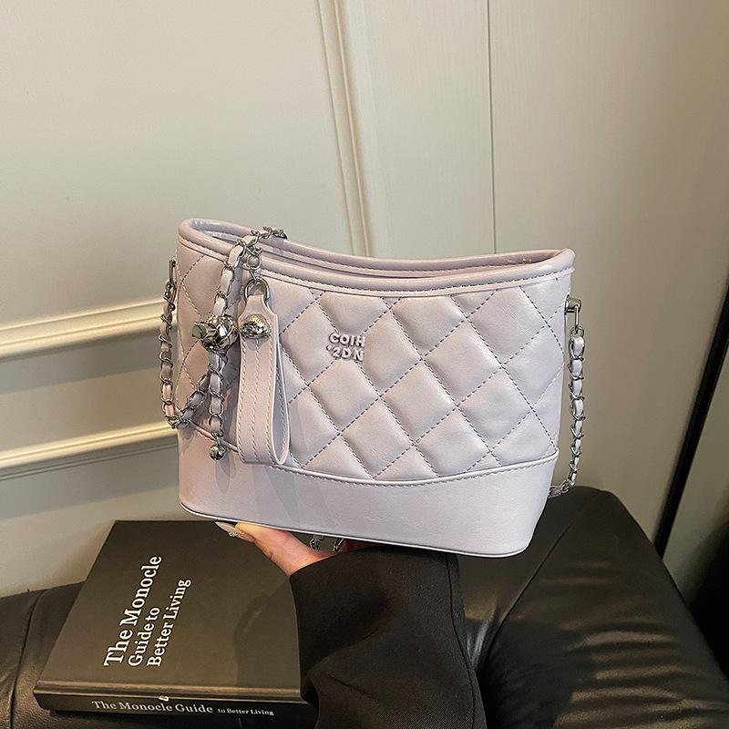 Today's Popular Diamond Chain Bucket Bag, Women's Fashion Commuting, High-end Sense Versatile Messenger Bag