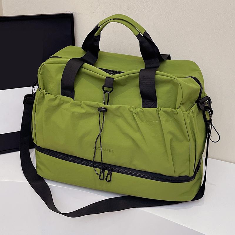 Large Capacity Travel Duffel Bag - Spacious Weekender Duffel Bag Sports Fitness Yoga Bag Ideal for Business Trips Vacations and Daily Commutes