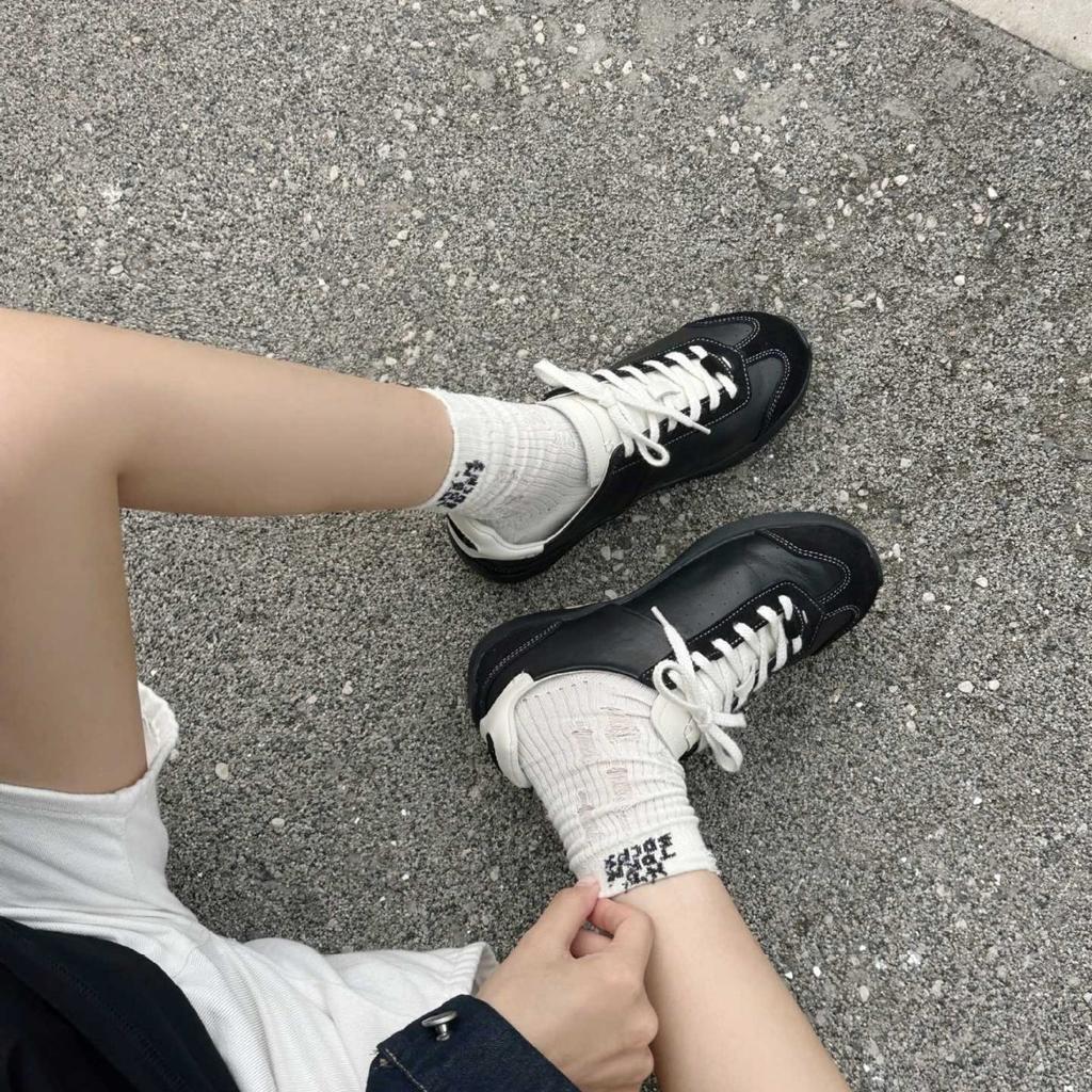 Retro Round Head Contrasting Color Casual Versatile Lace-up Sports Style Board Shoes Women's College Style Comfortable Flat-bottomed Ballet Training