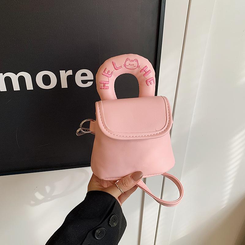 Hallyu Mini Square Box Bag, Niche Design Messenger Bag, Women's Mouth Red Envelope, Simple and Versatile Bag.