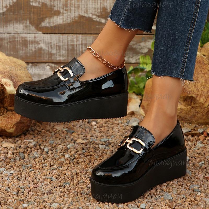 Black Thick-sole Loafers Shoes for Women Fashion Metal Chain Slip On Platform Shoes Patent Leather Woman Pumps Plus Size 36-43