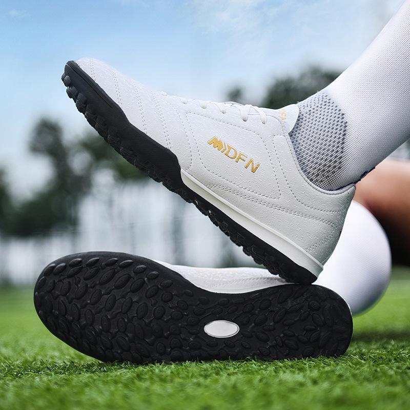 Large Size Low Top Football Boots Men's AG Long Spikes TF Broken Nails Student Training Shoes Children Adult Football Boots Foreign Trade
