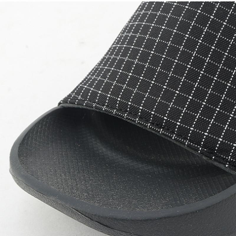 New Balance Slippers Black