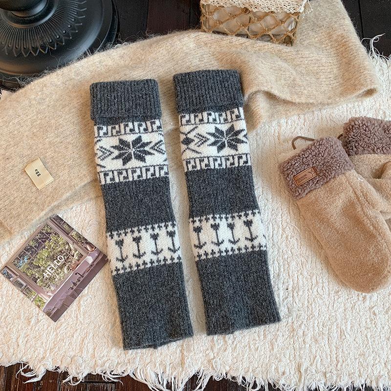 Autumn and Winter Socks for Women, Thick and Warm Wool Pile Socks, Retro Calf Socks