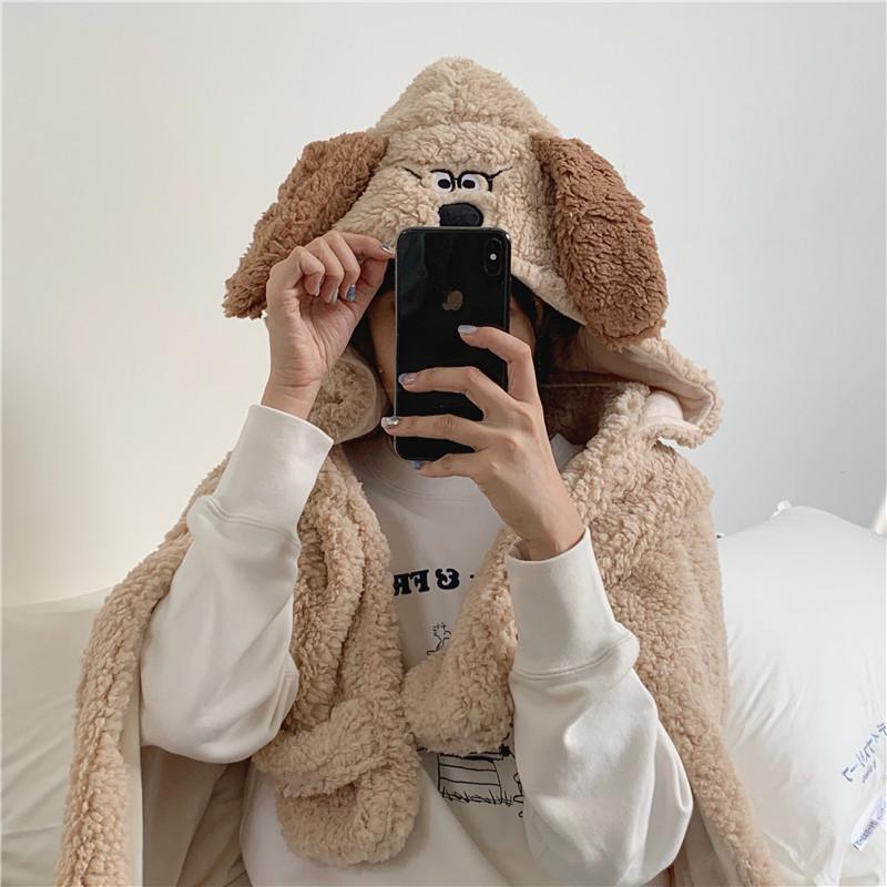 2024 Cute Cartoon Bear Hooded Shawl Blanket - Cozy and Thick for Women