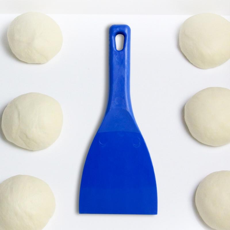Flexible Pizza Dough Scraper Spatula Pizza Dough Cutter Tools And Accessories Dough Spatula For Pizza With Hanging Bracket