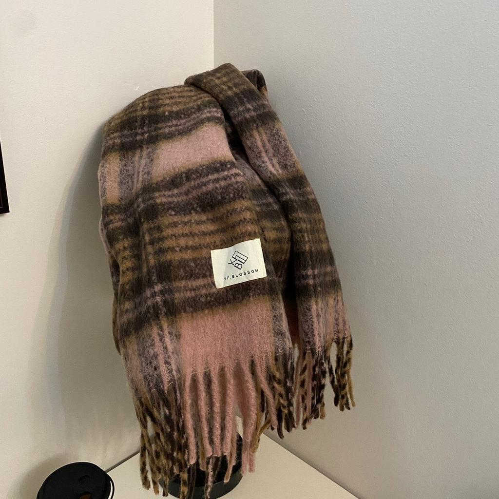 Autumn and Winter New Thickened Warm Circle Yarn Colored Imitation Cashmere Plaid Scarf Women's Tassel Versatile Shawl