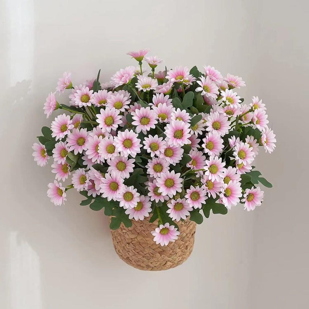 Realistic Appearance Silk Chamomile Daisy Delicate Petals