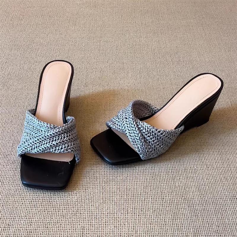 Eilyken Design Style Pleated Weave Square Toe Women Slippers Summer Fashion Wedges Low Heels Banquet Party Slide Shoes