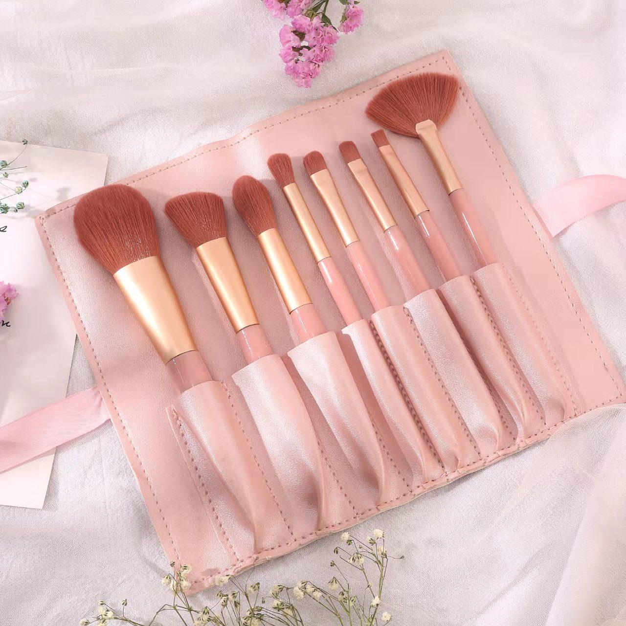 

Douyin 8-Piece Makeup Brush Set with Pouch – Soft Brushes for Powder & Eyeshadow