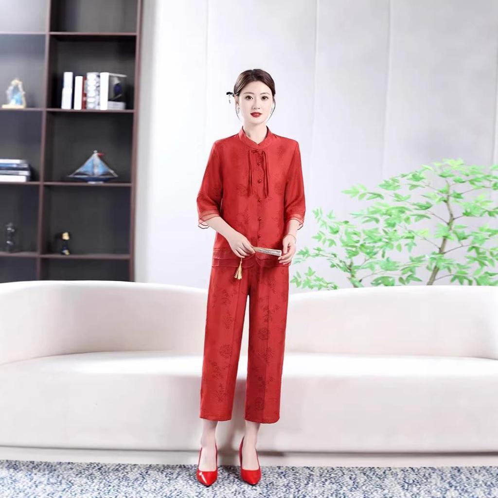 2026 Summer Chinese Style Fashionable Women's Top for Middle-aged and Elderly - Versatile, Slimming, and Flattering Design.