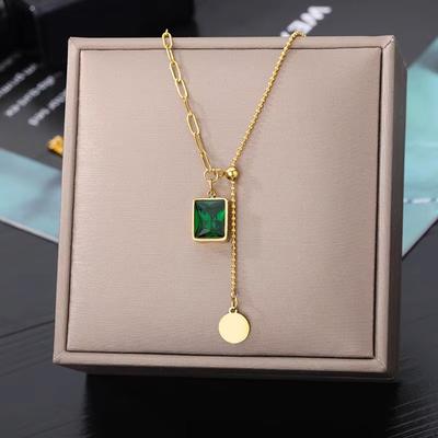 Retro Emerald Splicing Collarbone Chain Female Simple Niche Adjustable Necklace Cold Wind Titanium Steel Neck Chain New Summer