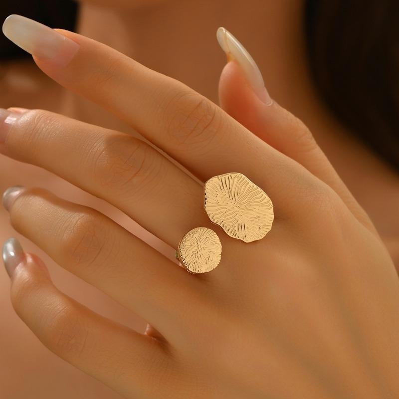 Fashion exaggerated irregular vortex design sense open ring alloy geometric spiral bracelet set women