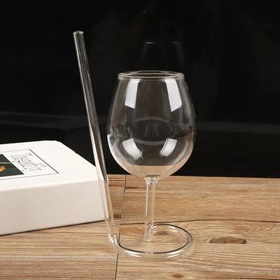 Kreativní skleněný spirálový koktejlový pohár, rotační sklenice na martini, kreativní pohár se slámkou, pohár na džus a červené víno
