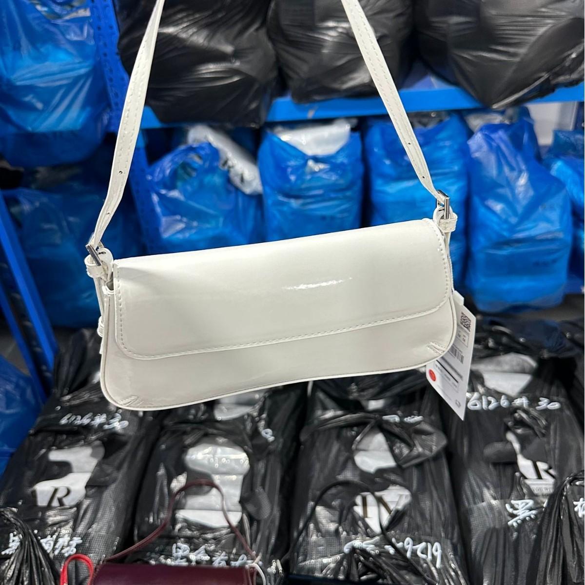 

2025 Excellent Patent Leather Small Women Shoulder Bags Branded Style Baguette Bag High Quality Shiny PU Handbag Purse With Logo without logo білий