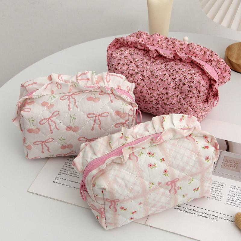 Makeup Organizer Bag Large Capacity Ruffled Edge Bow Floral Print Pen Storage for School Travel Work