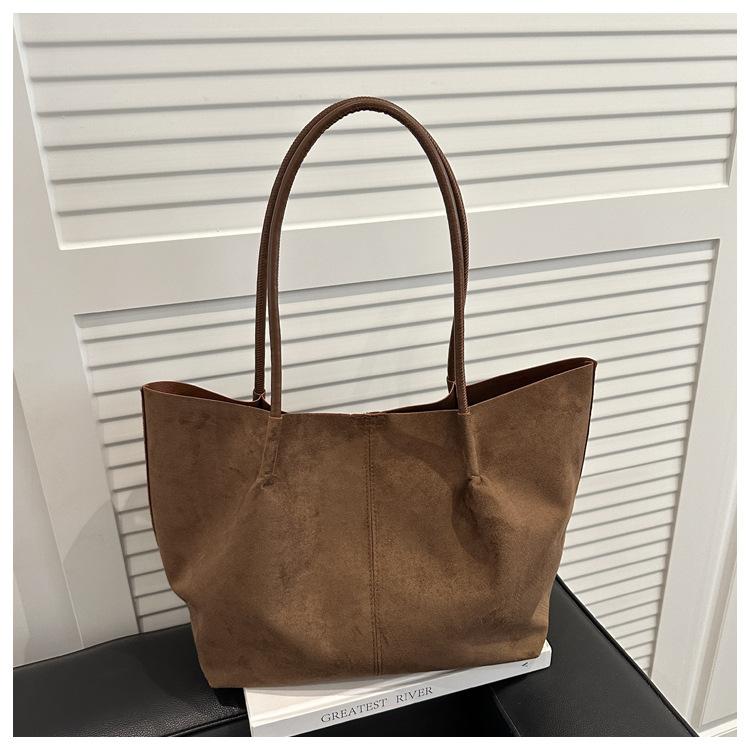

Vintage Suede Simple Casual Shoulder Bag Women Fashi Large Capacity Handle Bag Comfortable and Versatile Texture Composite Bag чорний