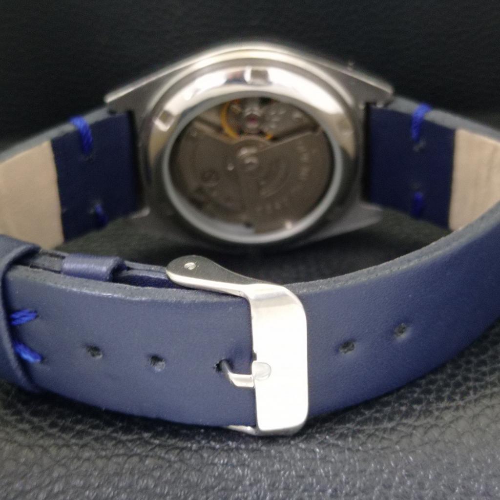 AUTOMATIC 46941 VINTAGE ORIENT JAPAN MENS BLUE COLOR DIAL WATCH a701842-5 R207-a701842