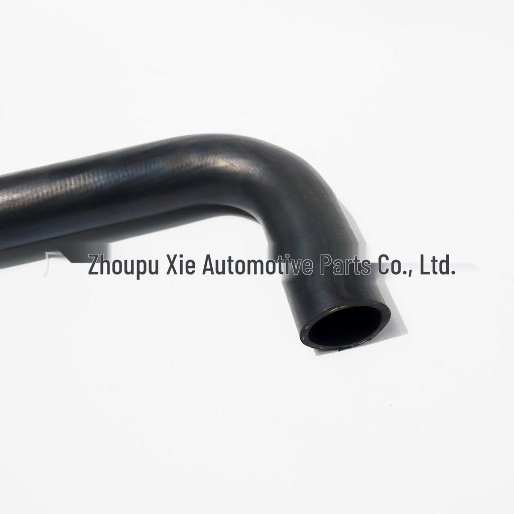 Black Radiator Hose for Mercedes Sprinter (Part #9065012982)