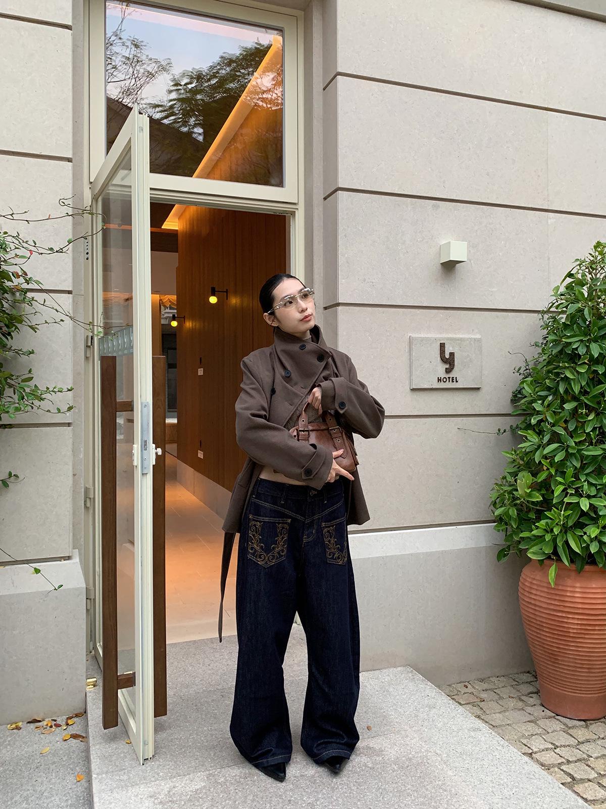 

9-Hour Personalized Embroidered Pocket Scimitar Jeans for Women - Winter 2025 Wide-Leg Balloon Pants (cx1011) Medium