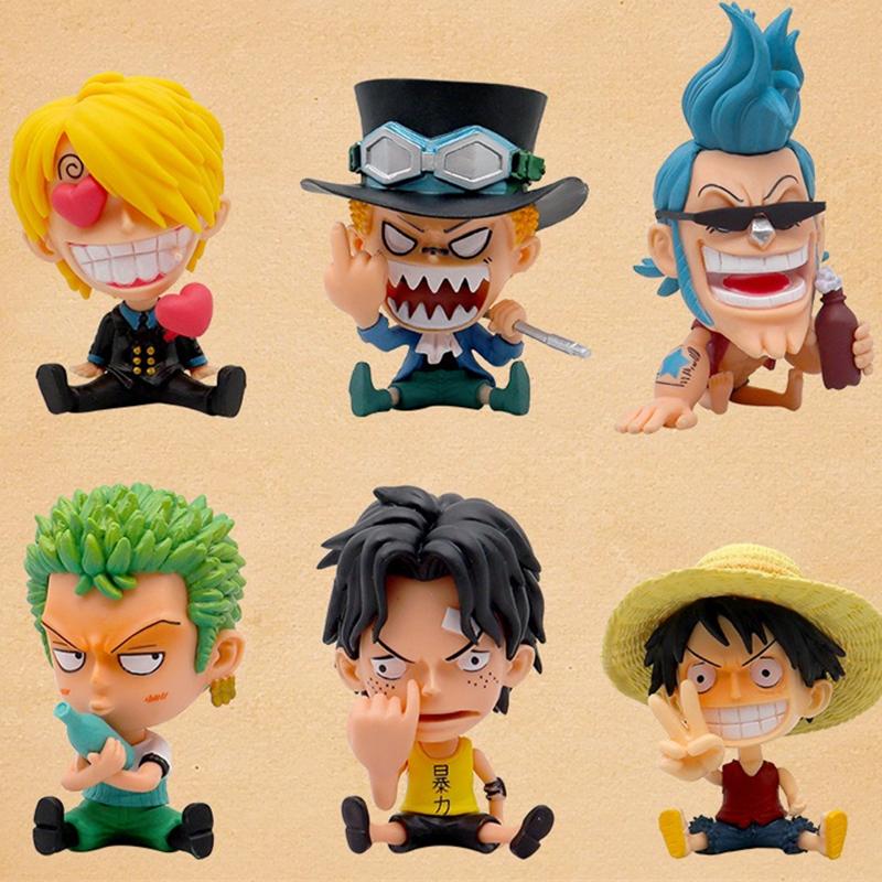 Anime One Piece Figurka Akcji Świąteczna 8-10 cm PVC Luffy Roronoa Zoro Urocze Ozdoby Wersja Q Dekoracja Samochodu Model Kolekcjonerski