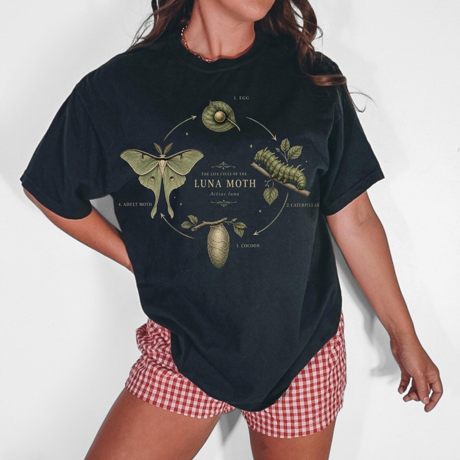 Luna Moth Shirt – Vintage Nature Tee – Comfort Colors Cottagecore Shirt L