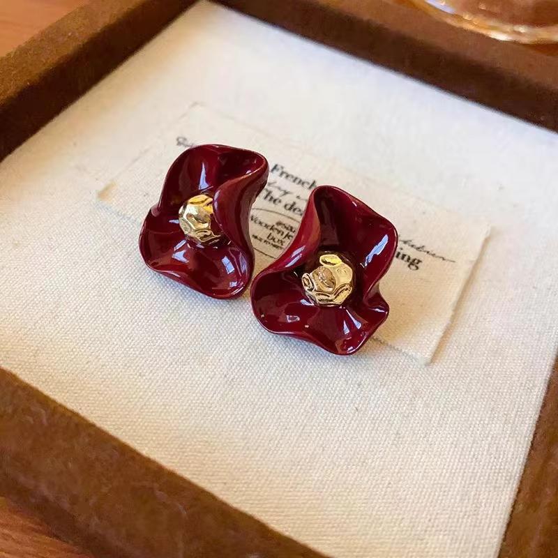 New Wine Red Geometric Hanging Earrings for Women Metal Pendants Dangle Earrings Red Color Exaggerated Drop Earrings aretes