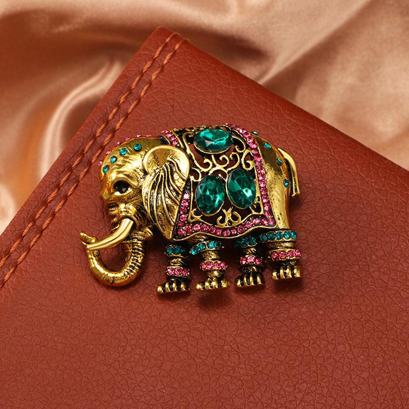 Retro Elephant Feminine High-end Auspicious Animal Jewelry Accessories Brooch