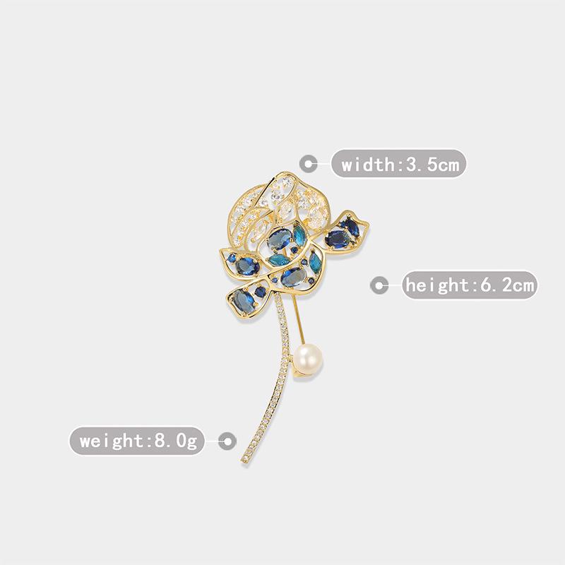Elegant Zirconia Lotus Brooch: Sophisticated Suit Accessory