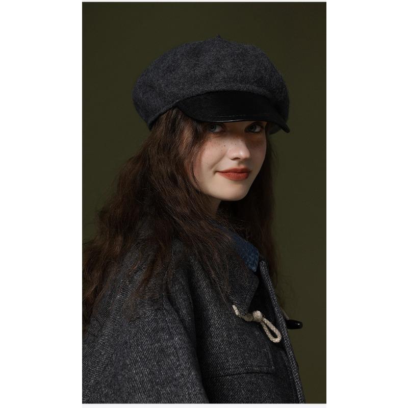 New autumn and winter beret, women's wool fashion versatile Japanese painter hat, windproof and warm cloud hat