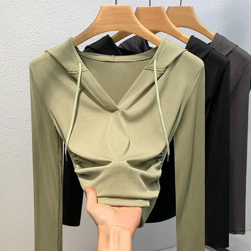 

Женская футболка с плиссированным поясом, капюшоном и длинным рукавом - Маленький размер M