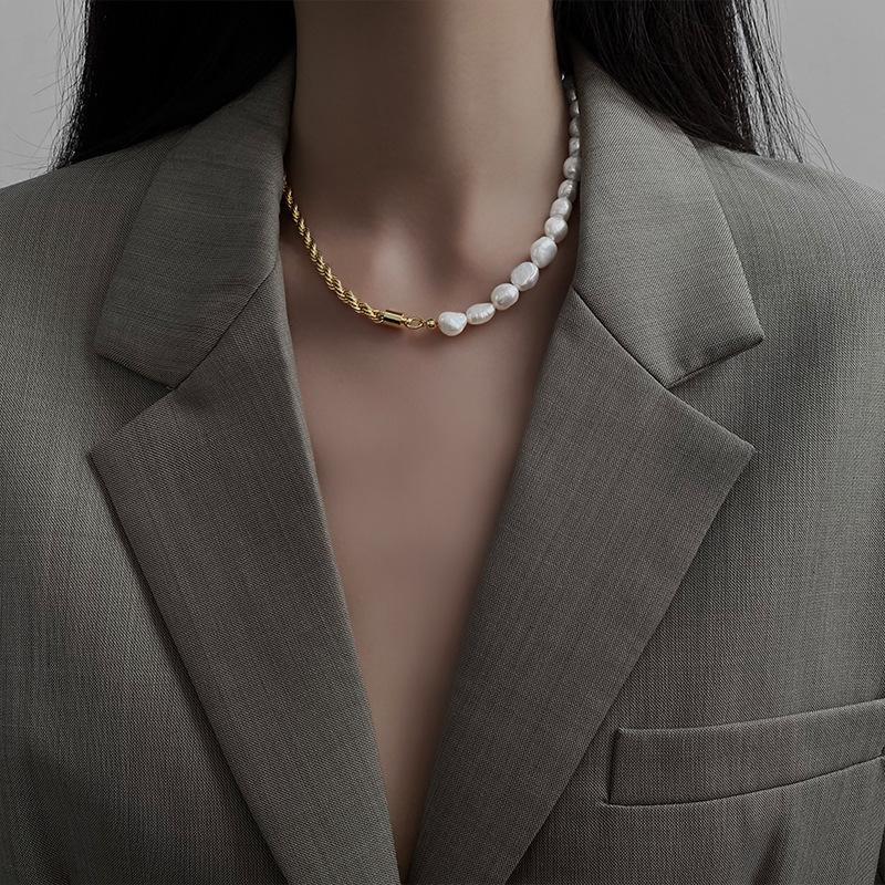 French Vintage Baroque Pearl Necklace Summer Niche Premium Sense Clavicle Chain Light Luxury Versatile Necklace Women