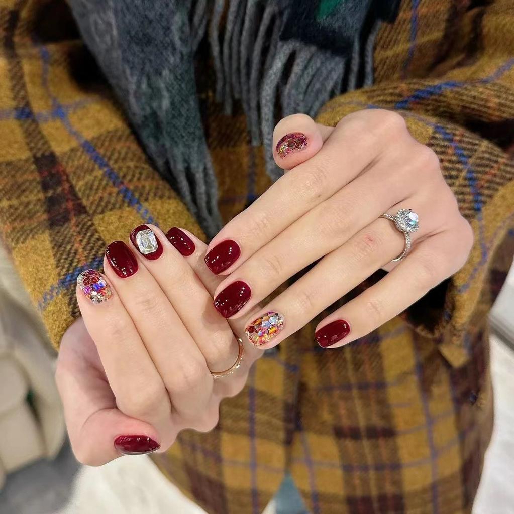 New Year's Manicure Pure Hand-wearing Nail Pieces Handmade High-end Light Luxury Style Simple Rose Sequin Square Diamond