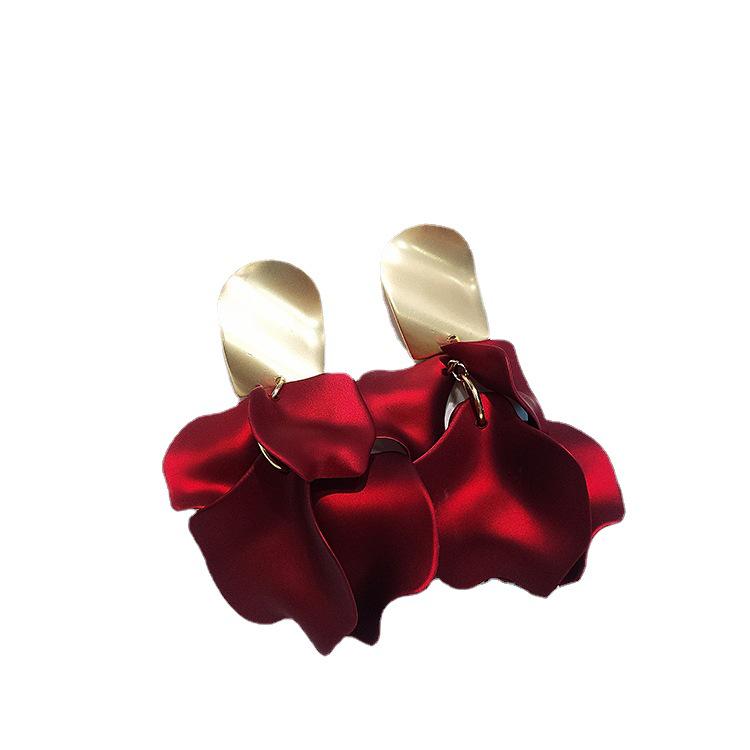 High-end Rose Petal Earrings for Round Faces - Long Korean-Style Statement Jewelry with a Trendy, Exaggerated Design.