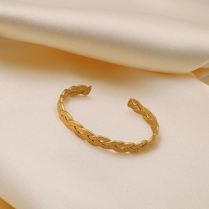 Popular Geometric Lines Staggered Minimalist Embellishment Versatile Basic Titanium Steel 18K Gold Girls Girlfriend Jewelry