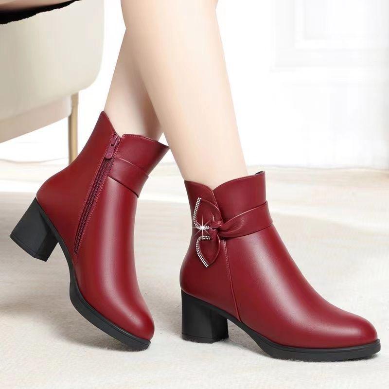 Women's Mid-Calf Winter Fleece-Lined Soft Leather Non-Slip Boots