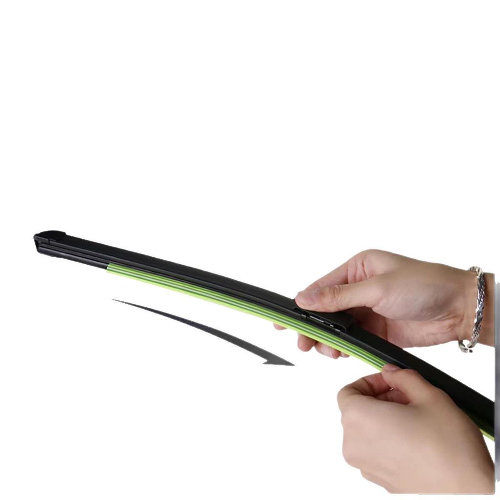 Toyota Yaris Wiper Blade for 2014-2015 Models with Original Rubber Strip by GAC Motor.
