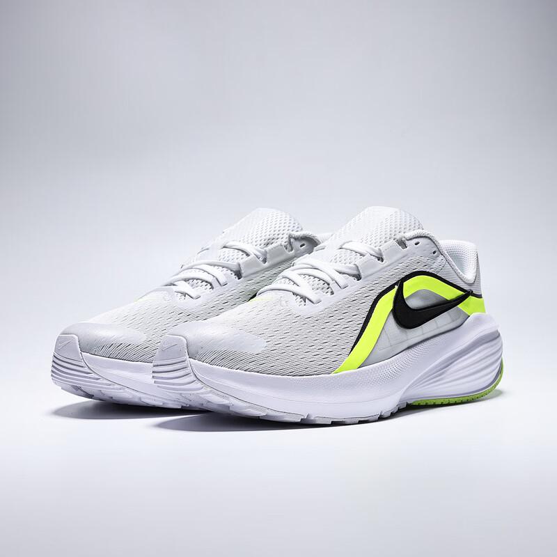 Nike Men's Downshifter 14 Running Shoes