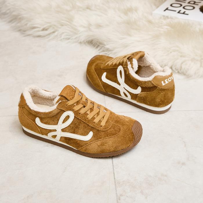 Retro soft-soled anti-fur shoes women's winter new versatile casual sports velvet thermal cotton shoes