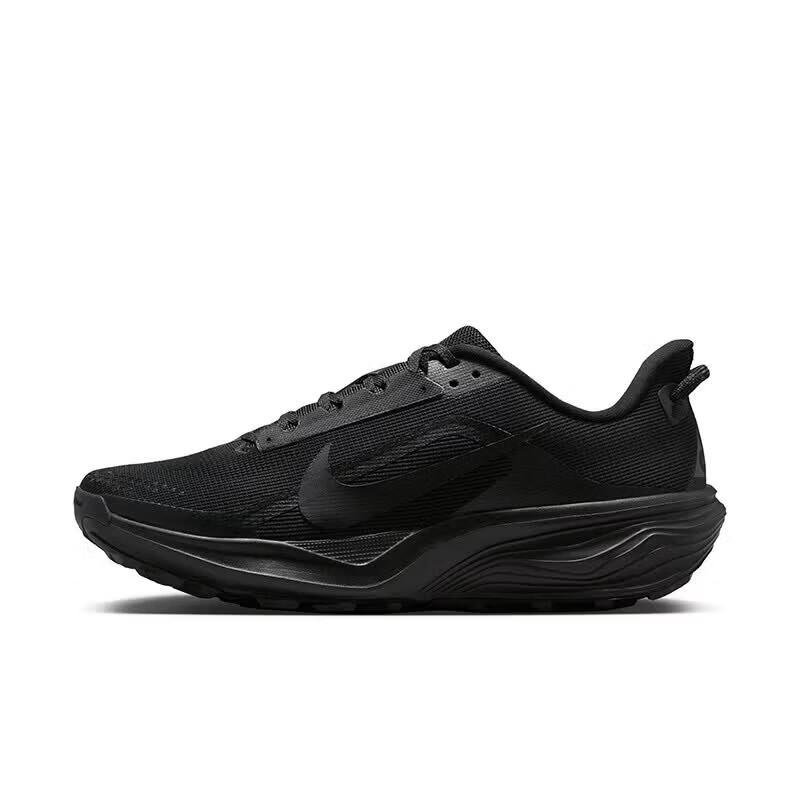 Nike Men s Outdoor Trail Running Shoes 40