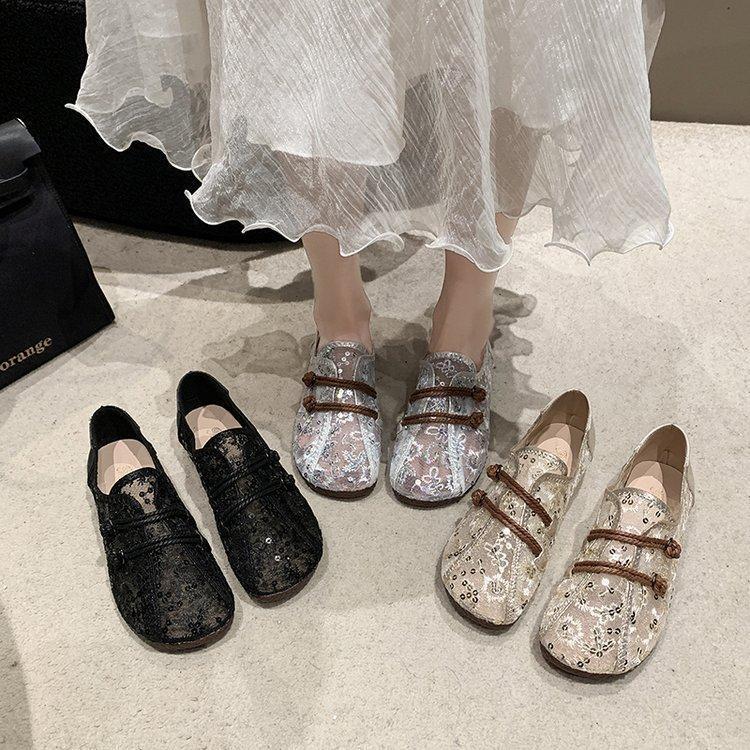 2025 women's summer new retro ethnic style hollow Doudou shoes mesh soft sole casual one-pedal flat shoes