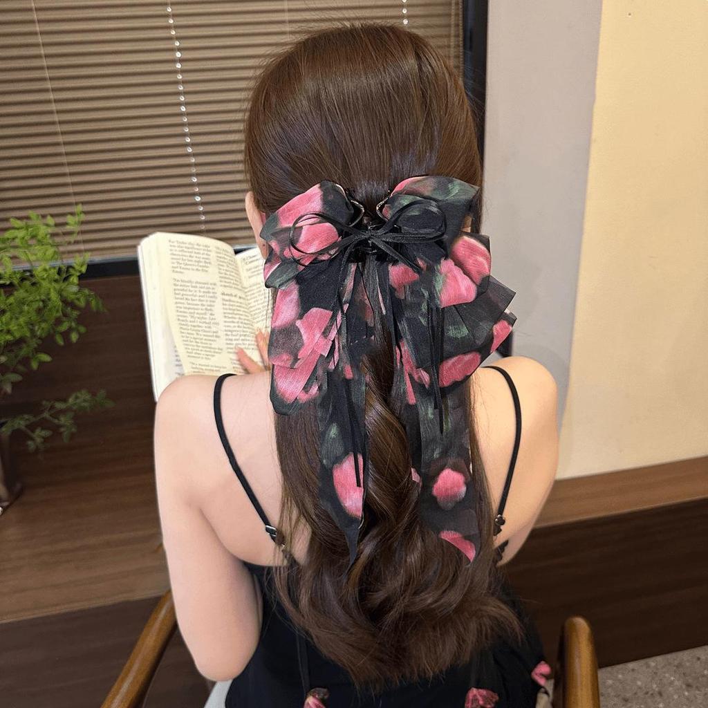 Rain of Flowers: Vintage Butterfly Hairpin for Women in New Chinese Style, Perfect for Hanfu and Cheongsam