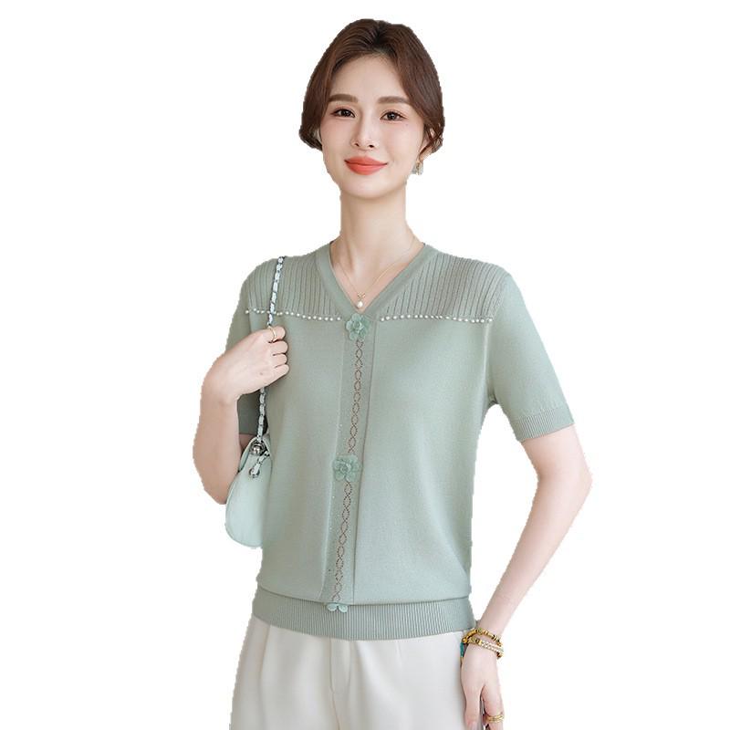 Elegant Summer V-Neck Short-Sleeve T-Shirt for Moms: Light Knitwear for Middle-aged and Elderly Women